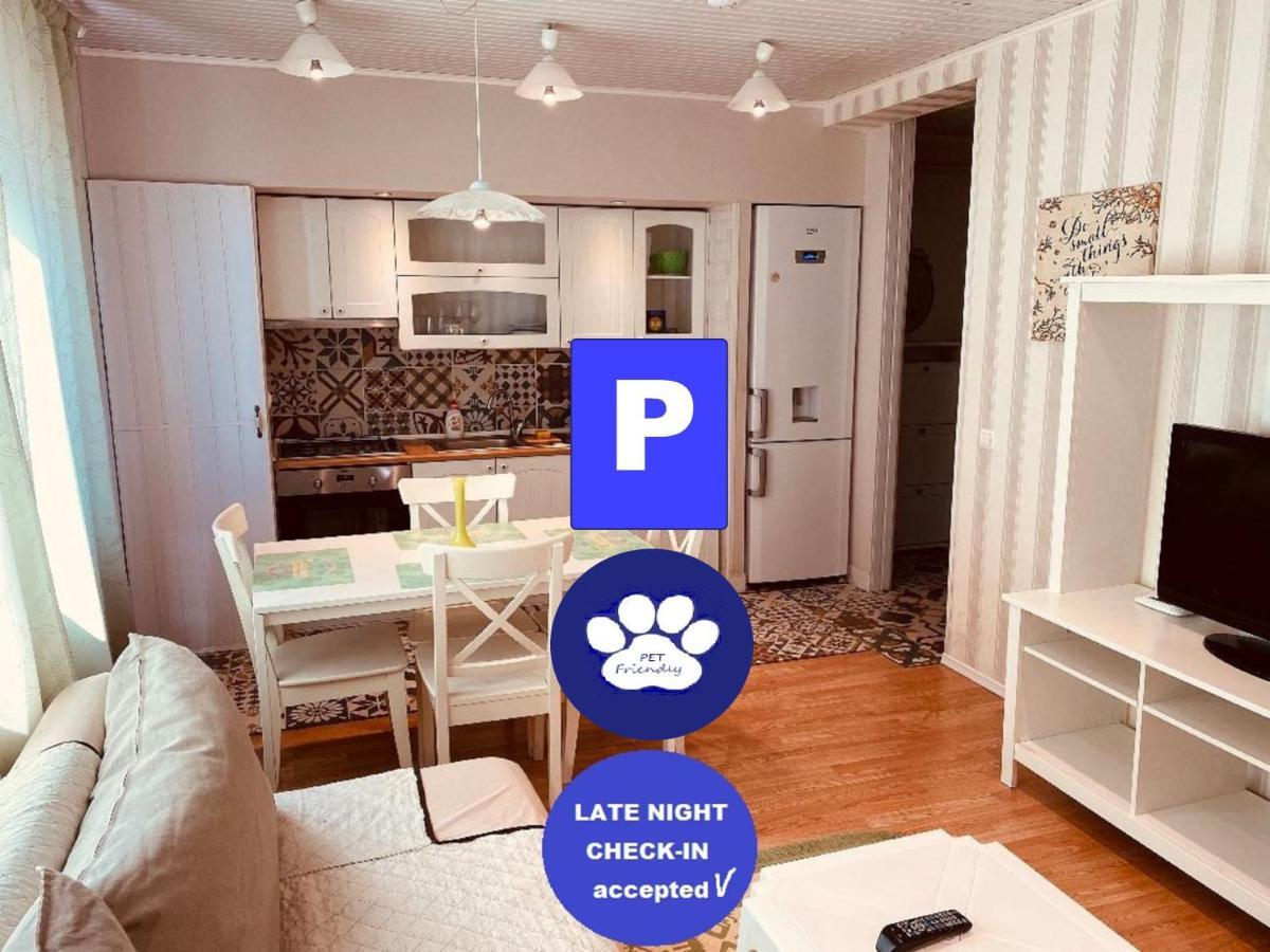 Igi White Flat With Free Private Parking Apartment Cluj Napoca Bagian luar foto